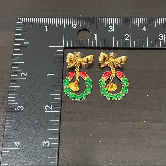Vintage Unsigned Bow Holiday Wreath with Dangling Bell Christmas Earrings - Picture 7 of 12